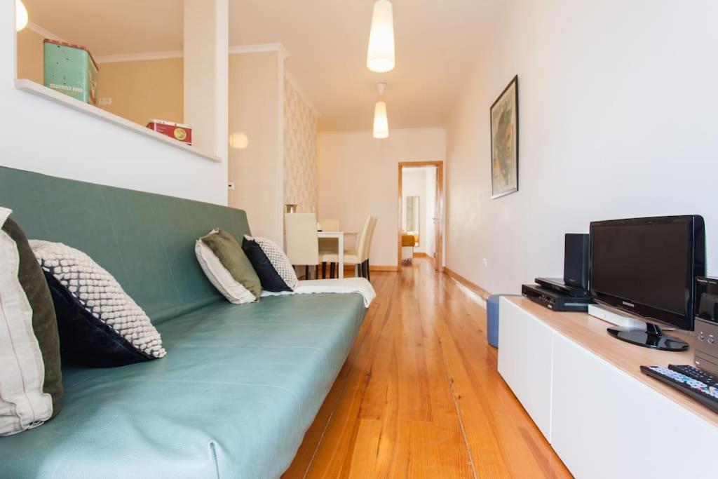 Old Town, 28 Tram, With Private Terrace * Lissabon